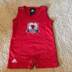Chicago Bulls boys outfit. Size 6/9.